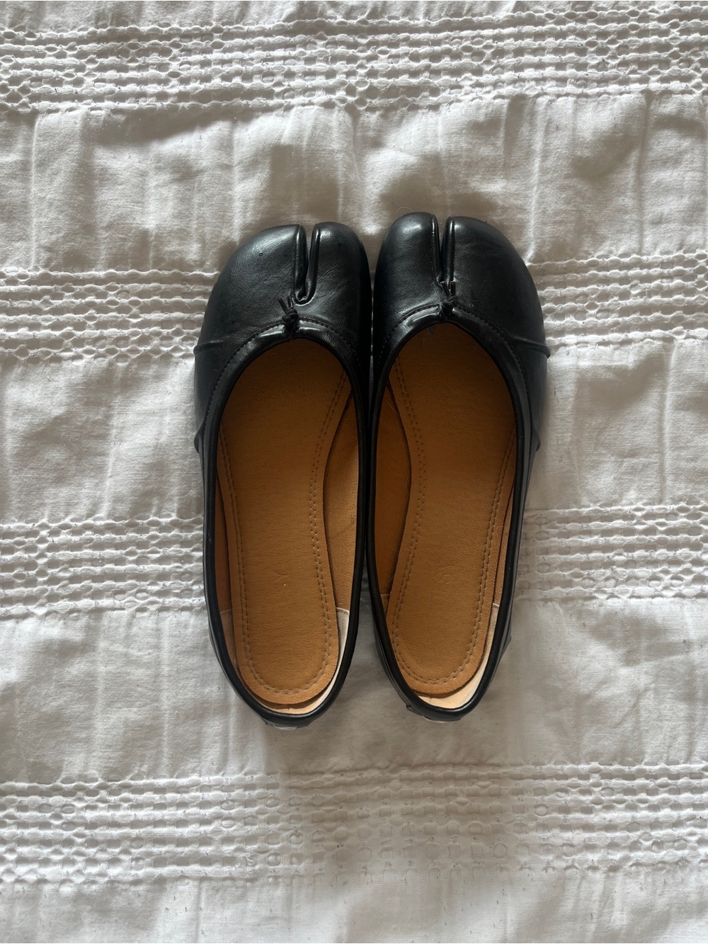 Black Tabi Flats